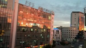 REFLEXELE UNUI APUS DE SOARE IN BUCURESTI